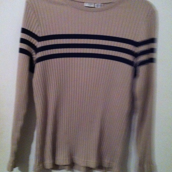 Long sleeve top