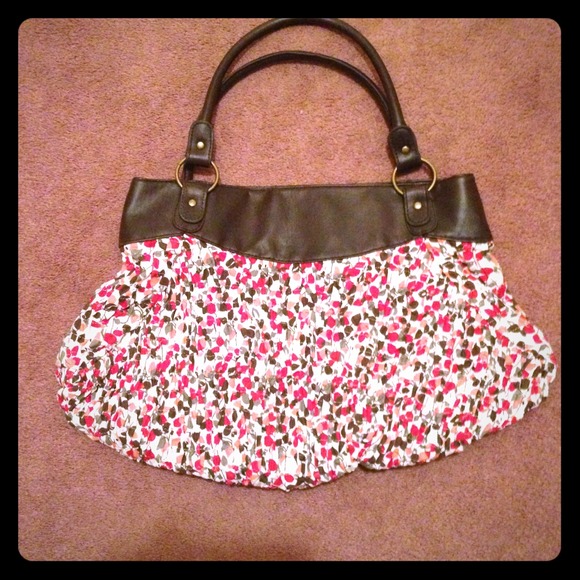 floral purse and brown paisley relic wallet