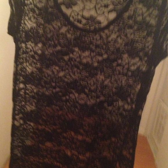🚫SOLD IN BUNDLE🚫 Black lace shirt - Picture 2 of 4
