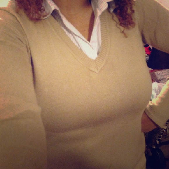 🎀Sold🎀Dune Colored Sweater with Collar