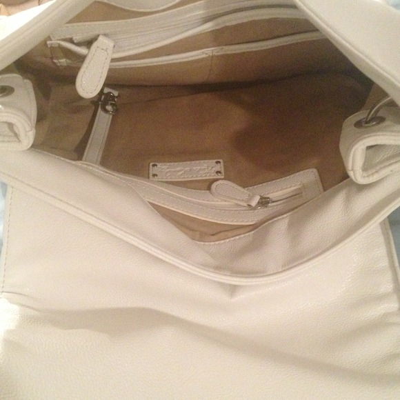 Classy white purse - Picture 4 of 4