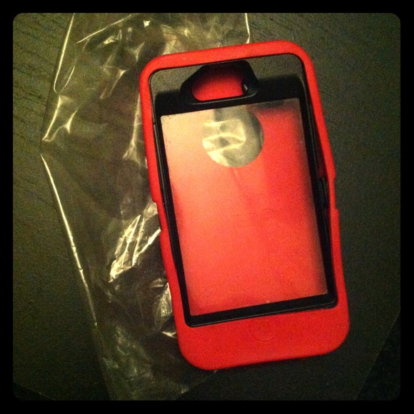 Red & Black OtterBox case iPhone4/4s