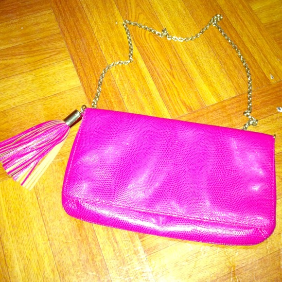 Fushia Pink H&m clutch w/ gold chain & tassel