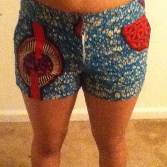 Spring time shorts :) - Picture 2 of 2