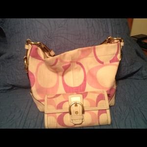 Coach purse and wallet Pink!
