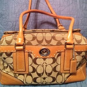 Authentic Coach purse REDUCED TODAY!