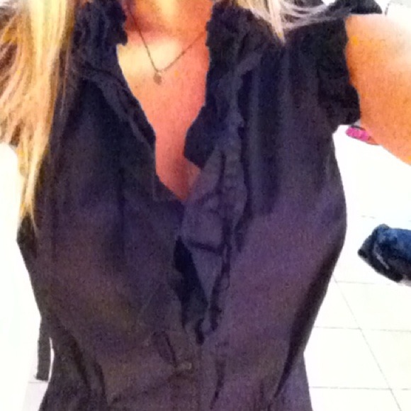 Small ruffle dress shirt