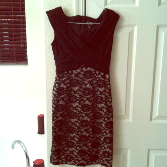 Floral lace dress