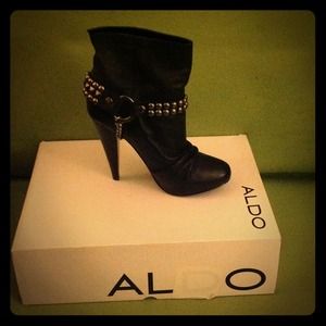 Aldo Leather Ankle boots