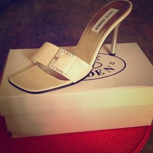 Steve Madden bone colored heels. Size 8.5