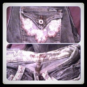 Authentic Miss Me Jeans ⬇ Reduced