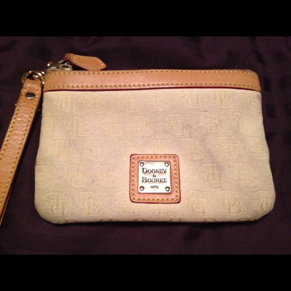 Authentic Dooney & Bourke Wristlet
