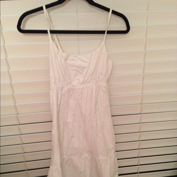 Short white dress
