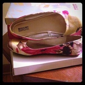 RESERVED!!! Floral patterned shoes size 8