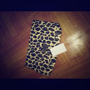 💕Brand NEW💕 H&M cheetah print clutch