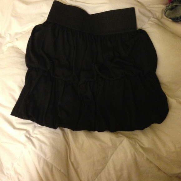 Brand new black skirt size medium