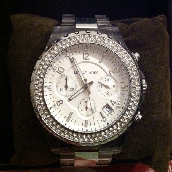 Authentic! Michael Kors status watch❤ - Picture 2 of 3