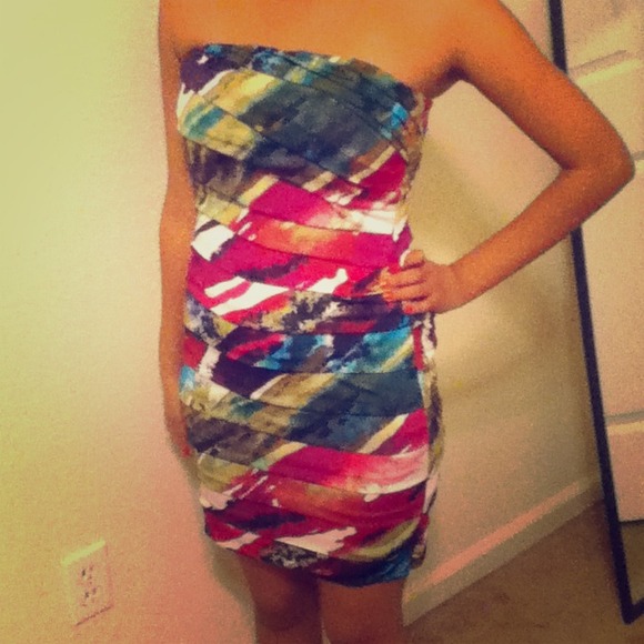 Cute strapless dress 😍