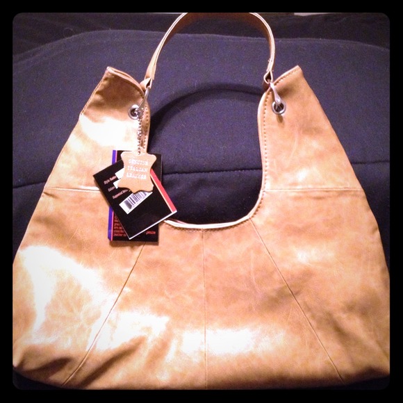 Handbags - 💢💢SOLD IN BUNDLE💢💢 for @jesd14 until 3/27