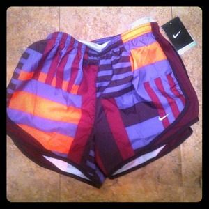 Nike running short