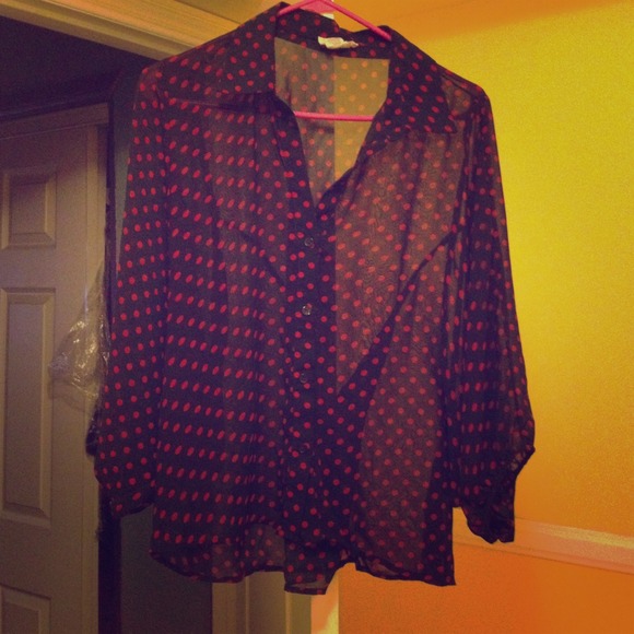 *****Sold***Retro looking polka dot top