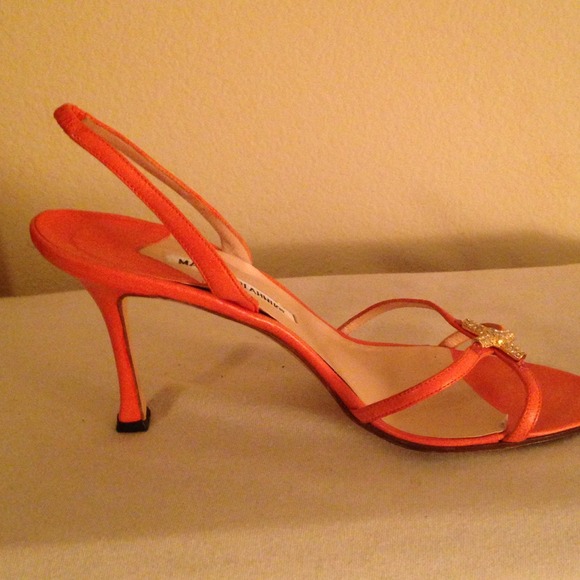 Fire sale!!Auth Manolo Blahnik sandals. Size 7 1/2