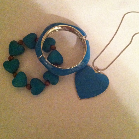Teal Bracelets and Necklace Set