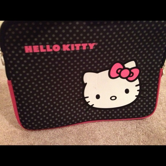 ⭐newly reduced⭐ Hello kitty laptop case 13"