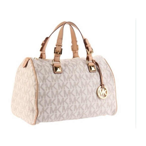 Hand held purse