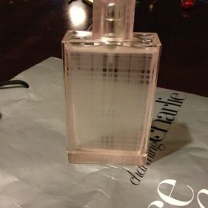 Burberry Brit Sheer perfume 3.3 fl oz smells great