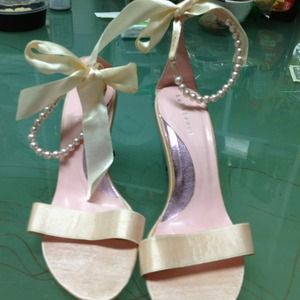 🎀TRADED🎀Pink Pearls Sandal & Coach Bag.