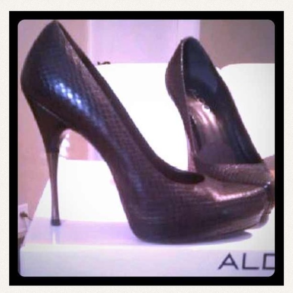 ⬇REDUCED⬇ ALDO "Sinicki" midnight black heels - Picture 1 of 1
