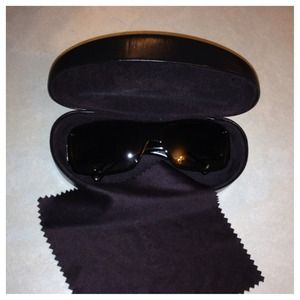 Gucci Sunglasses pp $70
