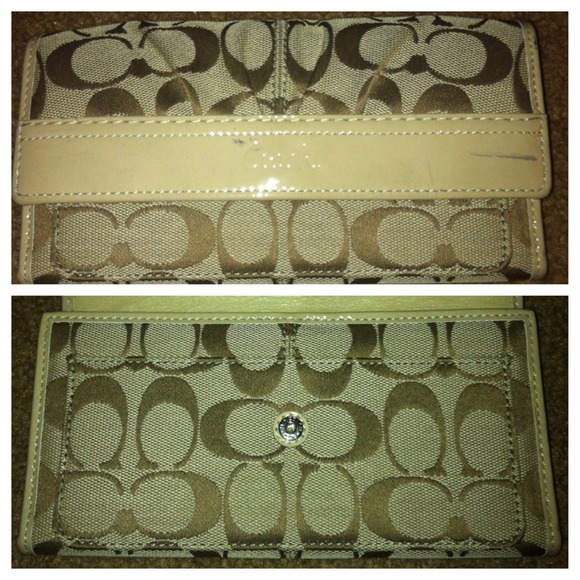 Coach wallet