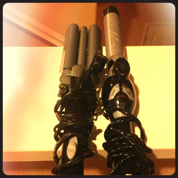 REDUCED Revlon curling iron and crimper