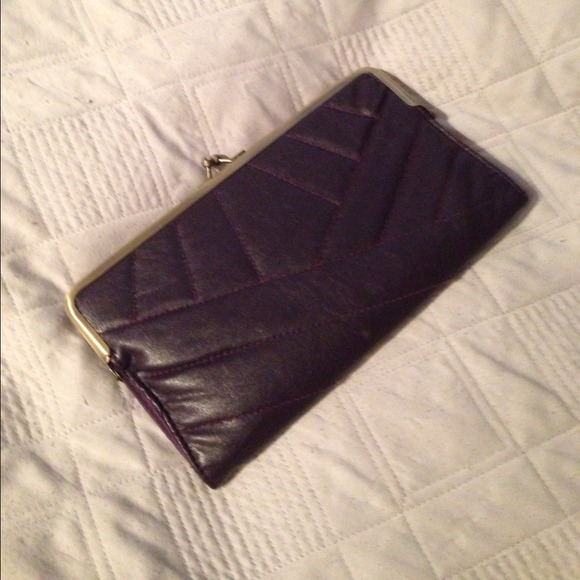 BUNDLE   Purple wallet/red purse