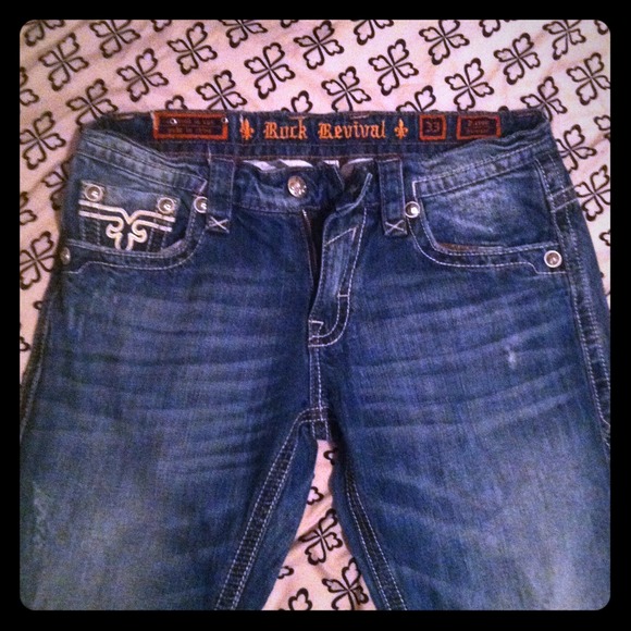 SOLD!!! 🔥Men Rock Revival jeans👤👖(negotiable)
