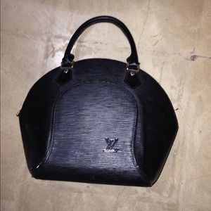 Louis Vuitton purse