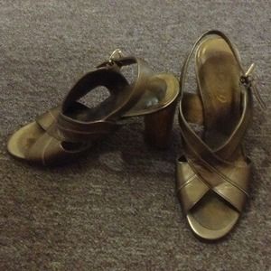 Classy Boutique 9 high-heeled shoes