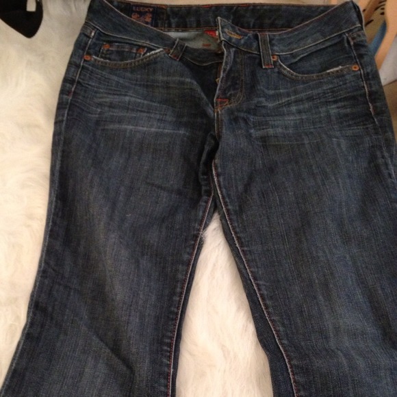 Sold in bundle to @spookys 👏📦📦📦📦Lucky jeans