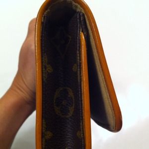 SOLD Additional photos of LV pochette twin GM