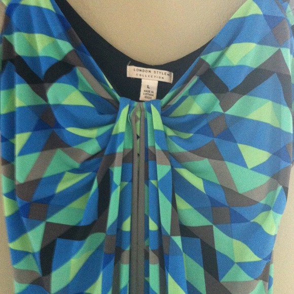 Dress - Picture 2 of 4