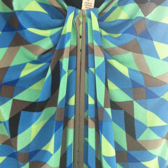 Dress - Picture 3 of 4