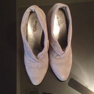 Charlotte Russe grey heels Size 8 blue flats 7 1/2