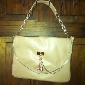 Beige leather purse