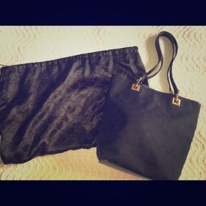 Gucci black bucket bag