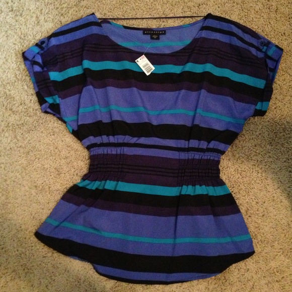 Traded !! Attention brand size M NWT dolman cinch