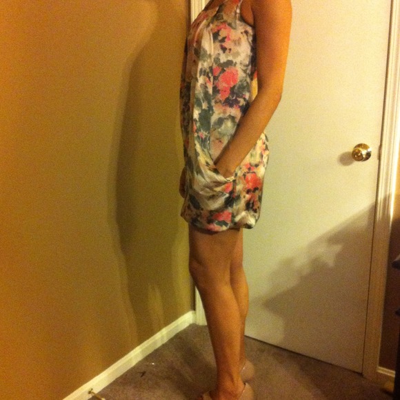 H&M Dress - Picture 2 of 3