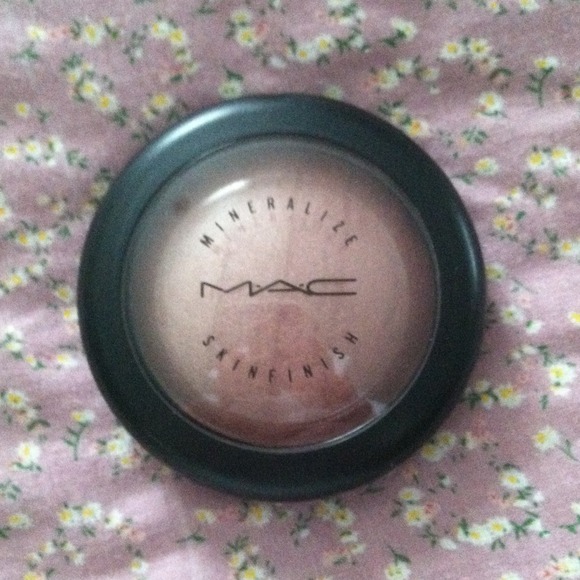 🌟SOLD🌟MAC MINERALIZE SKINFINISH BLONDE