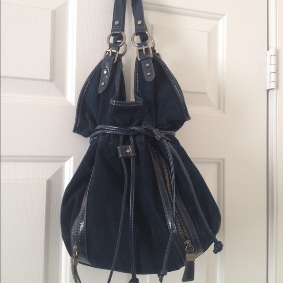 Nine West drawstring hobo handbag - Picture 2 of 3